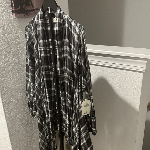 Altar'd State Black, Green, and White Plaid Open Front Fringe Cardigan - Picture 3 of 6